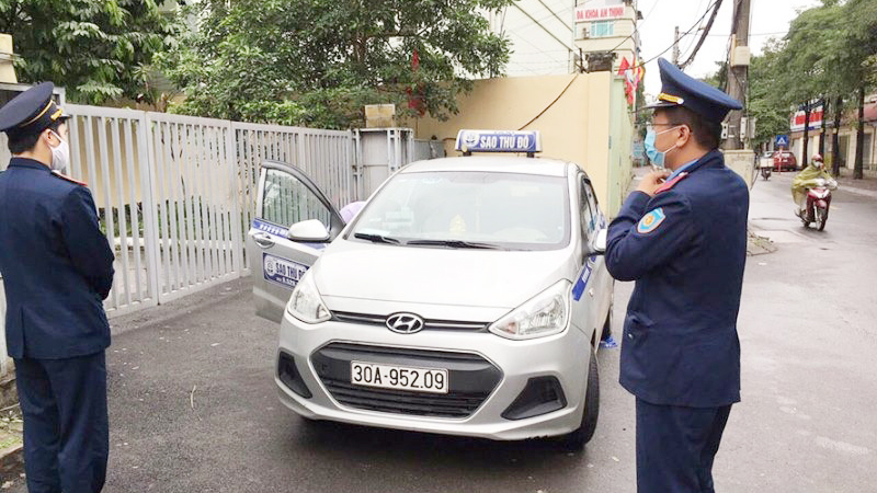 Hà Nội: Xử lý 159 xe chở khách vi phạm trong đợt cao điểm ra quân