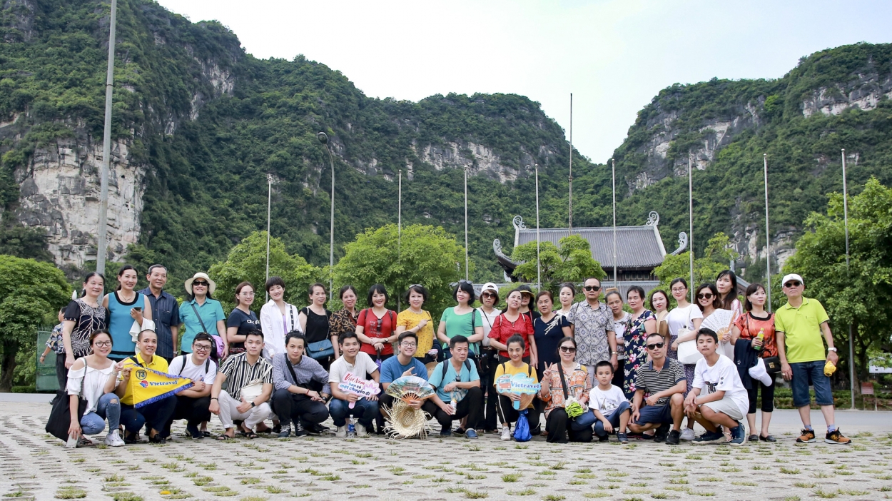 Doanh nghiệp “chơi lớn” tặng tour du lịch cho khách hàng