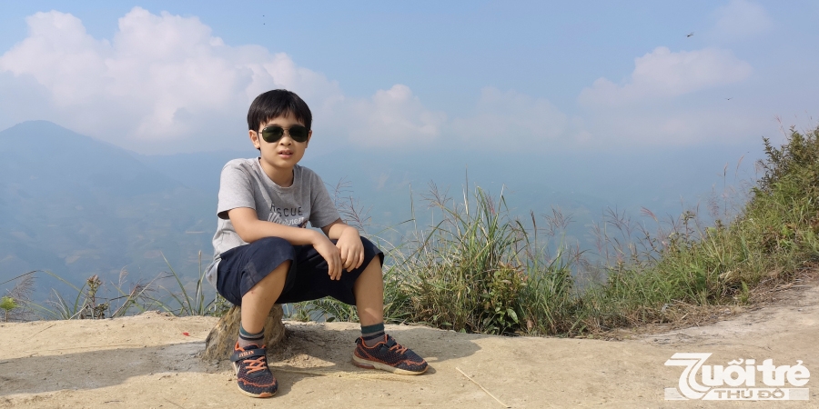 Quang Huy nghỉ chân trên