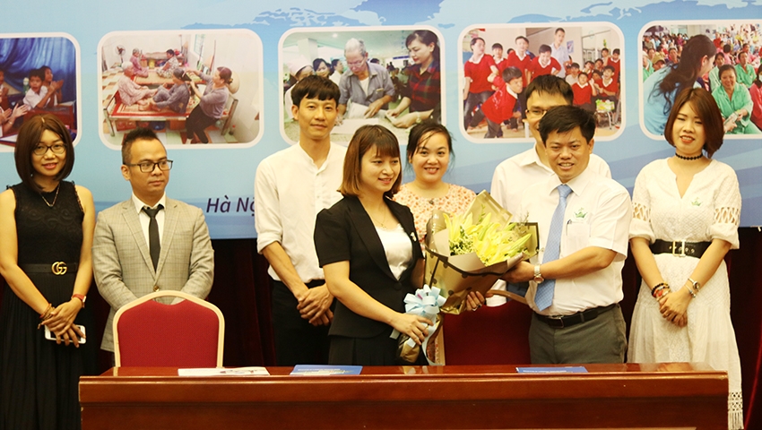 Khoa CTXH ký kết hợp tác với Công ty CP Trí Việt