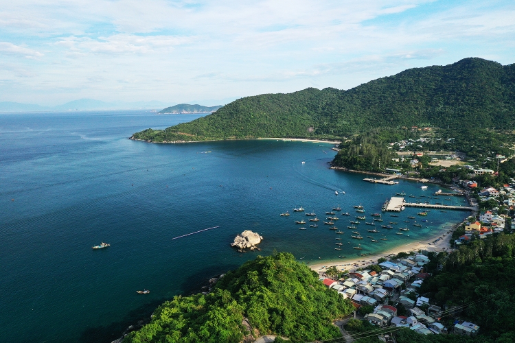 Quảng Nam: Lắp đặt 150 khối rạn san hô nhân tạo dưới biển Cù Lao Chàm