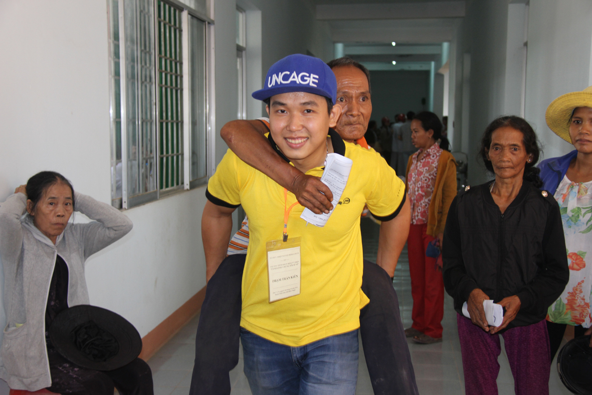 Chương trình khám bệnh từ thiện tại huyện Tánh Linh, tỉnh Bình Thuận: Niềm thương yêu dâng đầy...