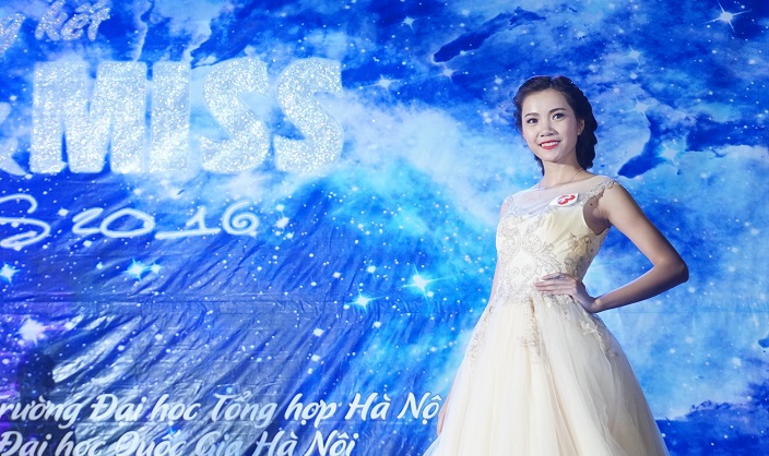 Nguyễn Ngọc Hà và Phạm Công Sơn Hải đăng quang cuộc thi “Miss & Mr HUS 2016”