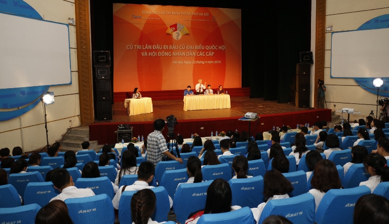 Thế hệ trẻ không “quay lưng” với thời cuộc