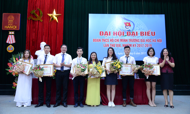 Đ/c Vương Thị Thu Hằng giữ chức Bí thư Đoàn TN Trường Đại học Hà Nội