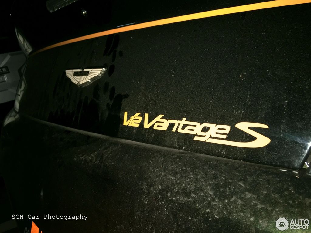 “Chiến cơ mặt đất” Aston Martin V12 Vantage S Spitfire 80 đầu tiên lăn bánh tại Tây Ban Nha