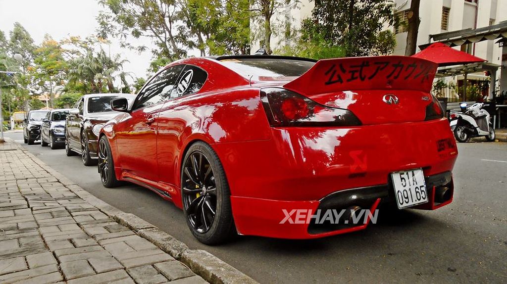 Infiniti G37 đỏ cuốn hút mọi ánh nhìn với phong cách Liberty Walk