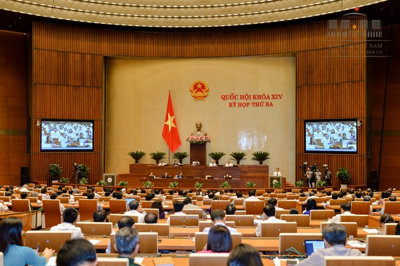 Quốc hội tiếp tục thảo luận tại hội trường về việc thực hiện chính sách, pháp luật ATTP