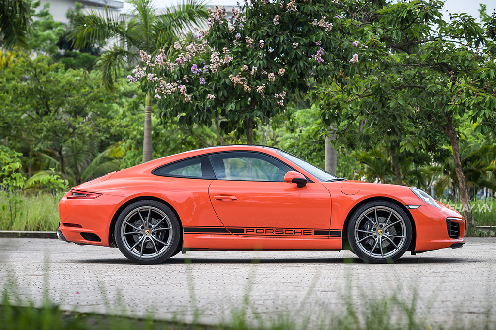[ĐÁNH GIÁ XE] Porsche 911 Carrera 2017 - Biểu tượng bất diệt