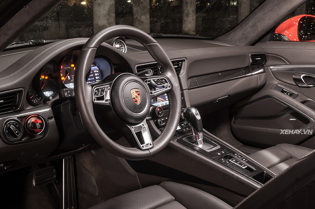[ĐÁNH GIÁ XE] Porsche 911 Carrera 2017 - Biểu tượng bất diệt