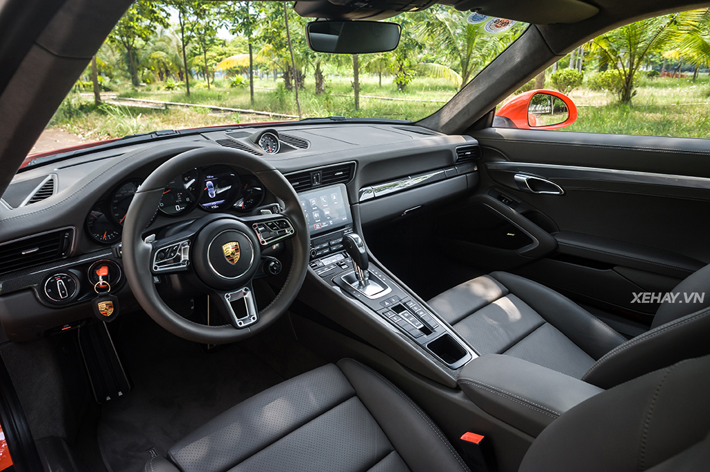 [ĐÁNH GIÁ XE] Porsche 911 Carrera 2017 - Biểu tượng bất diệt