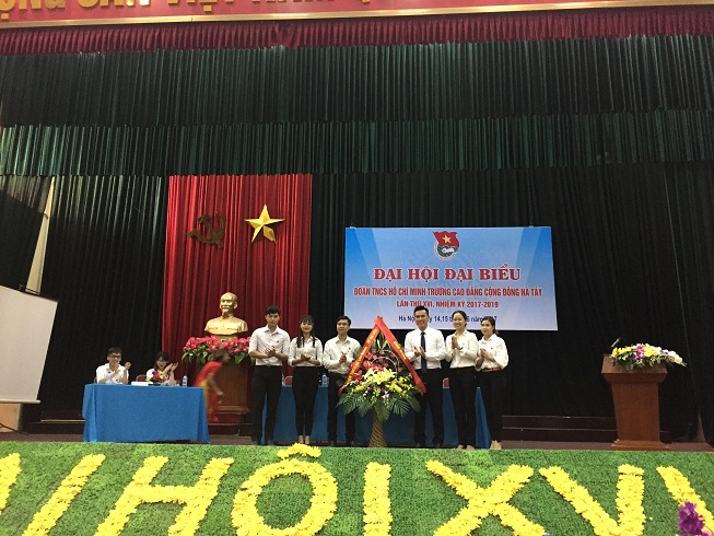 15 đồng chí được bầu vào BCH Đoàn trường Cao đẳng Cộng đồng Hà Tây nhiệm kỳ 2017 - 2019