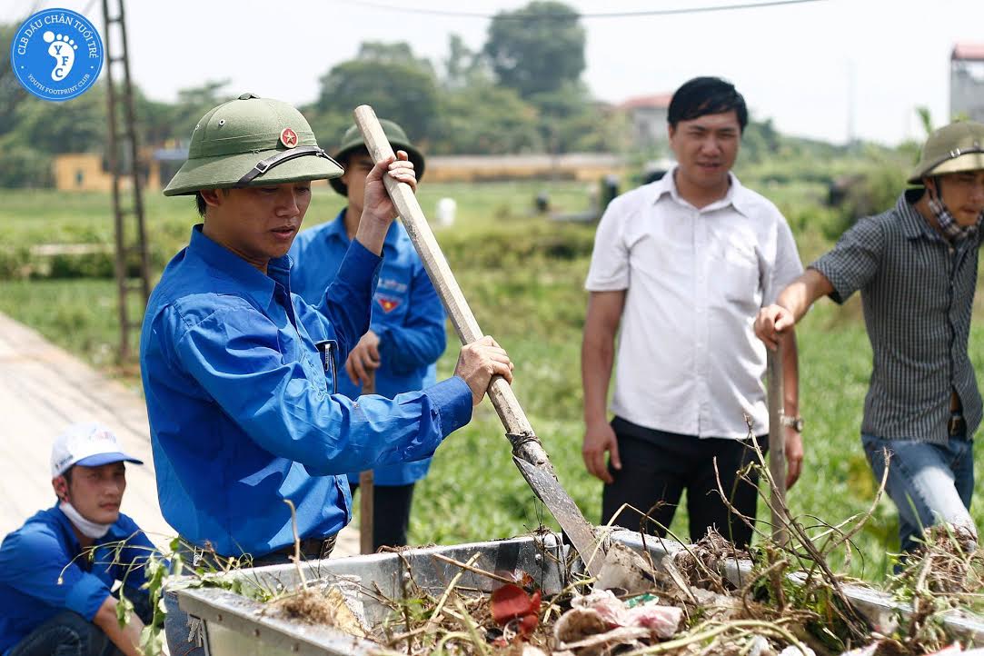 Chàng cán bộ Đoàn văn võ song toàn