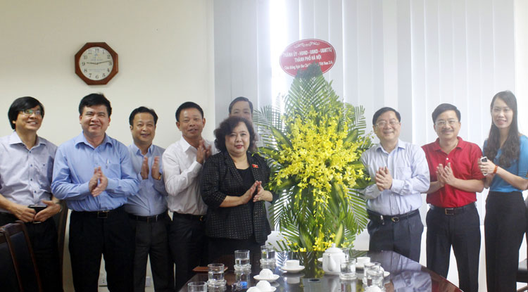 Lãnh đạo TP Hà Nội thăm, chúc mừng các đơn vị báo chí