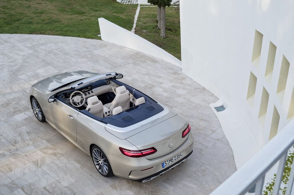 Mercedes-Benz E-Class Cabriolet được bán ra ở Đức, bổ sung thêm phiên bản đặc biệt