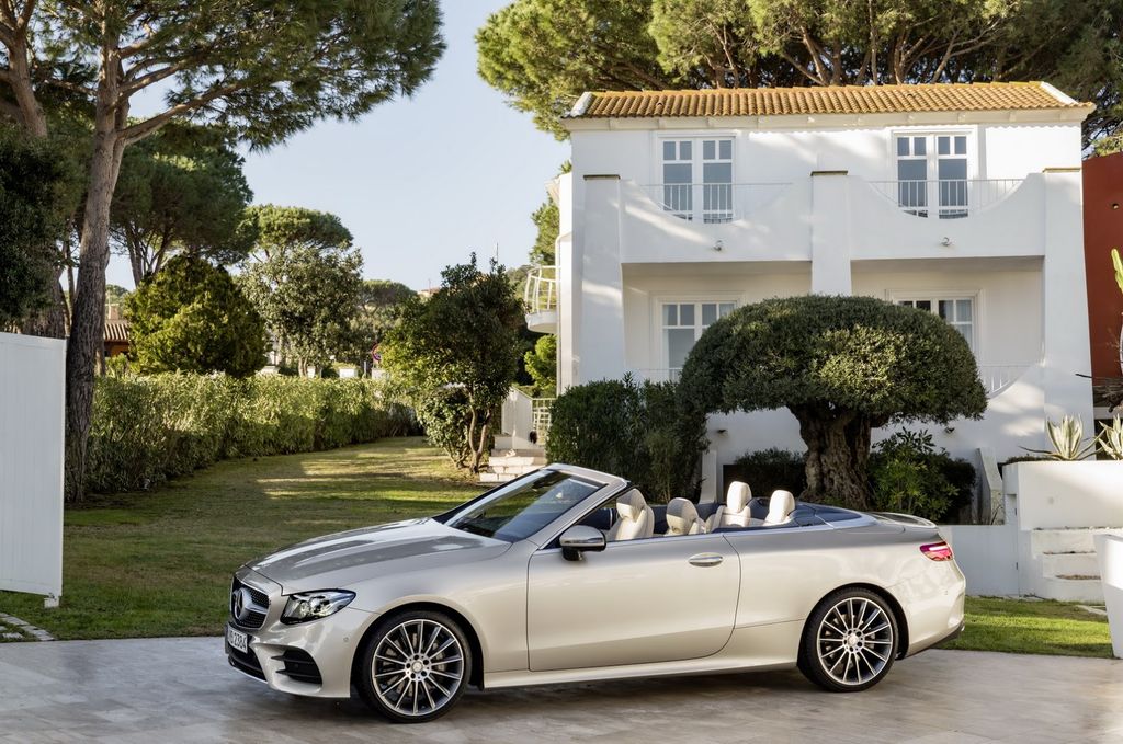 Mercedes-Benz E-Class Cabriolet được bán ra ở Đức, bổ sung thêm phiên bản đặc biệt
