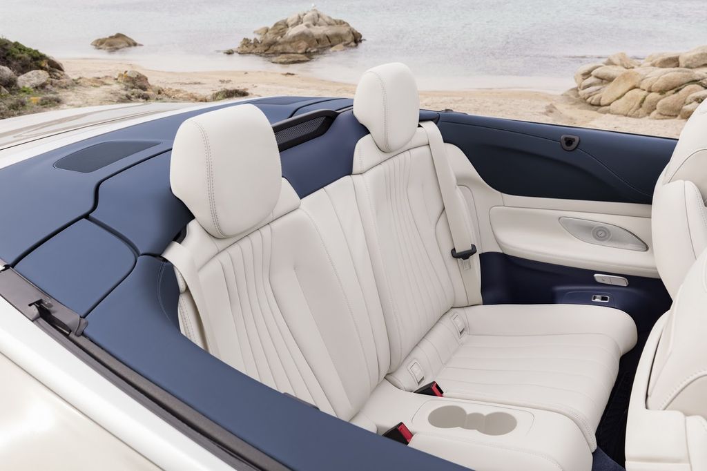 Mercedes-Benz E-Class Cabriolet được bán ra ở Đức, bổ sung thêm phiên bản đặc biệt