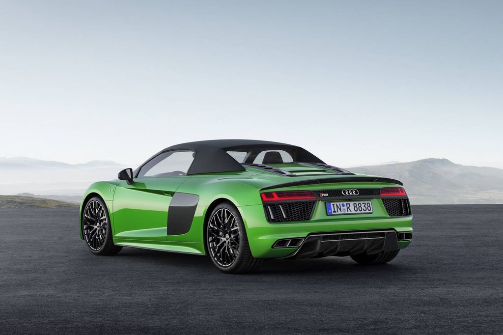 Toàn bộ thông tin về Audi R8 Spyder V10 Plus 2018 giá 5,26 tỷ đồng tại Đức