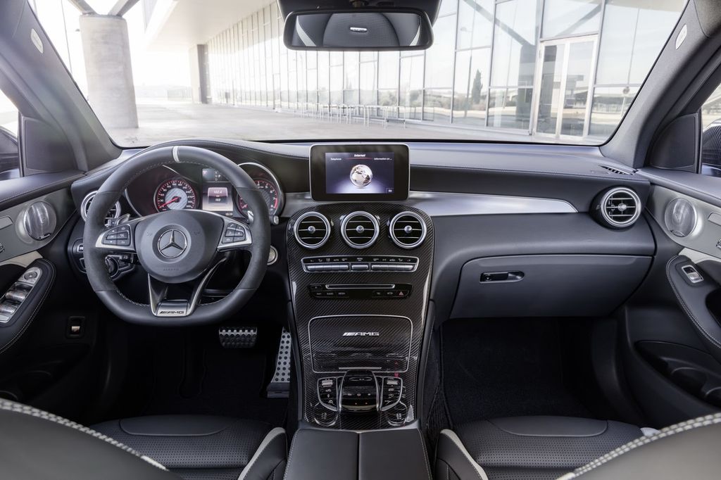 Mercedes-AMG GLC 63 SUV và Coupe được công bố giá bán, khởi điểm từ 2,1 tỷ VNĐ
