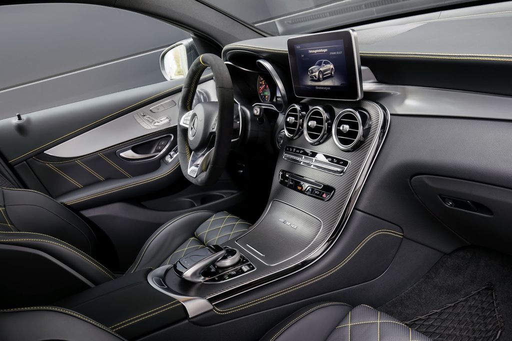 Mercedes-AMG GLC 63 SUV và Coupe được công bố giá bán, khởi điểm từ 2,1 tỷ VNĐ