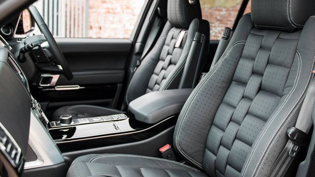 Xe độ Range Rover Huntsman Colors Edition của Project Kahn có giá 2,43 tỷ đồng