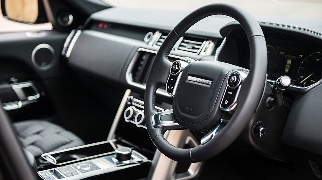 Xe độ Range Rover Huntsman Colors Edition của Project Kahn có giá 2,43 tỷ đồng