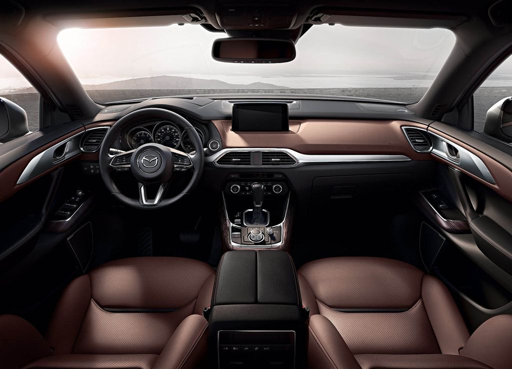 Mazda CX-9 trở thành một trong những chiếc xe đường phố an toàn nhất
