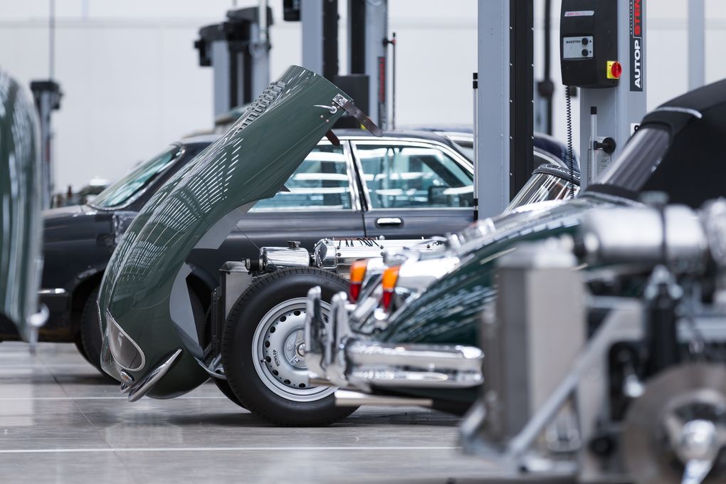 Jaguar Land Rover khai trương Trung tâm xe cổ lớn nhất thế giới tại Anh Quốc