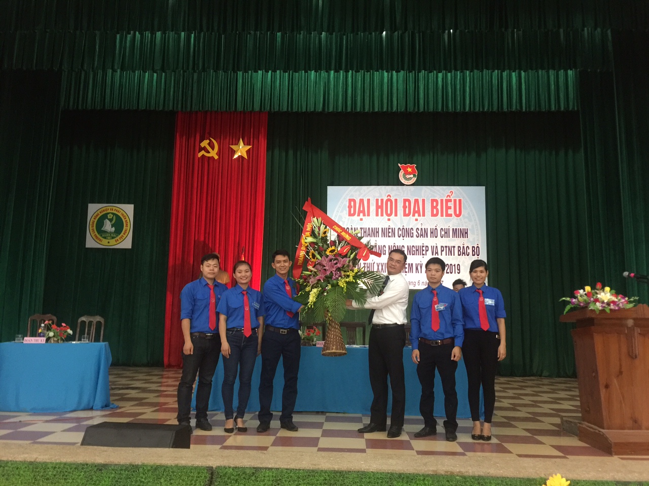 Đồng chí Bùi Đức Sỹ tái đắc cử  Bí thư Đoàn trường Cao đẳng Nông nghiệp & PTNT Bắc Bộ