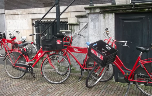 Thú vị đạp xe kiểu Hà Lan