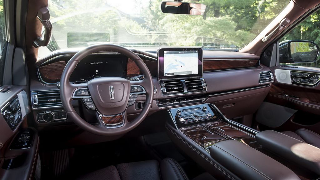 Lincoln Navigator hoàn toàn mới có giá bán từ 1,63 tỷ VNĐ