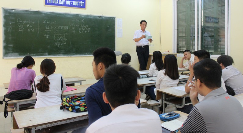 Thí sinh căng thẳng trước kì thi