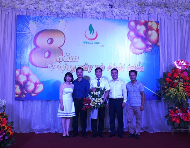 Trung tâm Hỗ trợ và Phát triển thanh niên Hà Nội mừng sinh nhật lần thứ 8