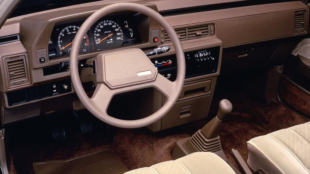 Toyota Camry và quá trình thay đổi từ phiên bản1983 đến 2018