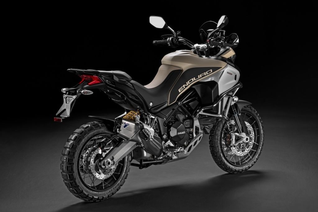 Ducati Multistrada 1200 Enduro Pro 2017 - câu trả lời dành cho BMW 1200 GS Rallye