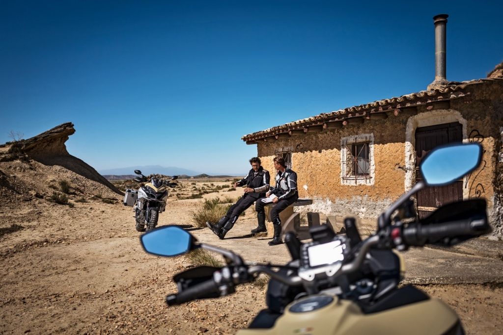 Ducati Multistrada 1200 Enduro Pro 2017 - câu trả lời dành cho BMW 1200 GS Rallye