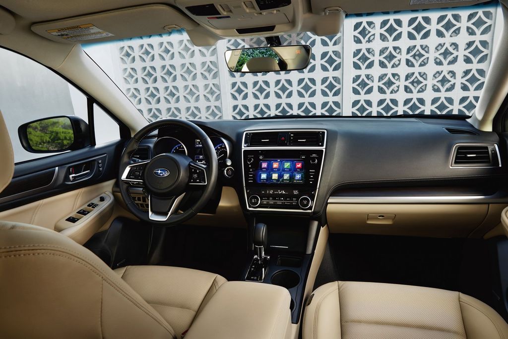 Subaru Legacy và Outback 2018 công bố giá bán chi tiết, chỉ từ 504 triệu đồng