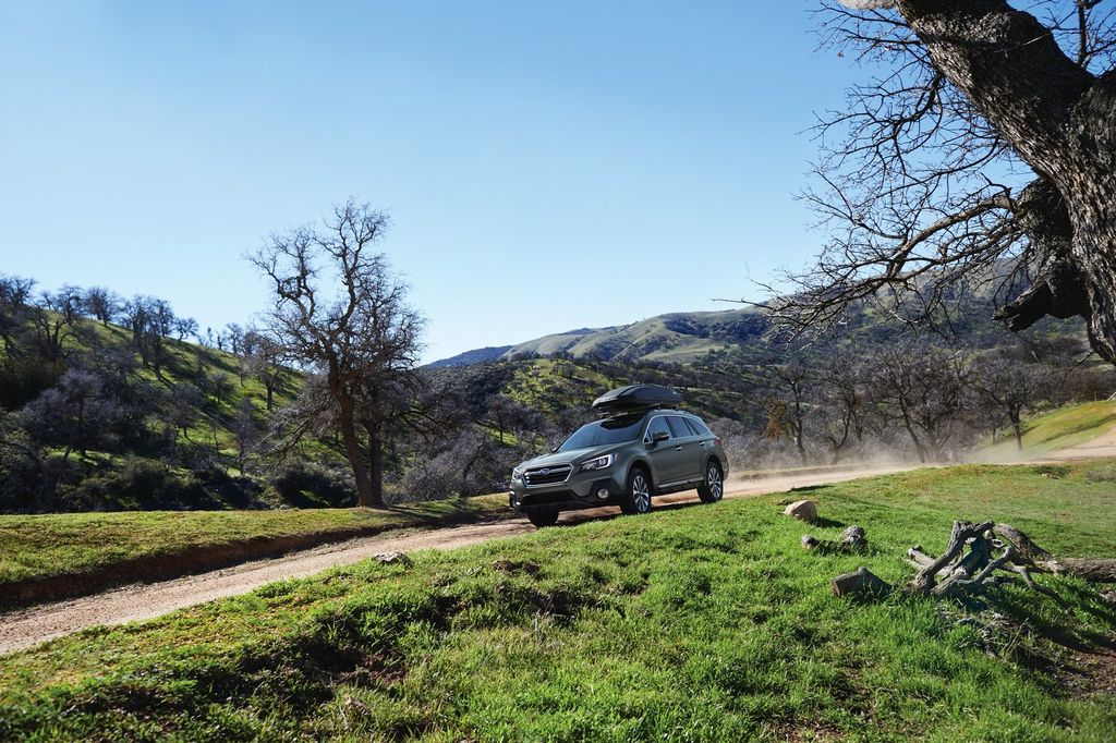Subaru Legacy và Outback 2018 công bố giá bán chi tiết, chỉ từ 504 triệu đồng
