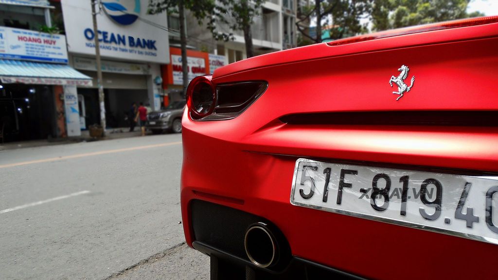 Ferrari 488 GTB ra biển trắng thứ hai tại Việt Nam lên đời dàn áo đỏ nhám cực hút