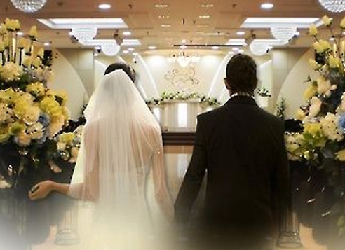 Giới trẻ Hàn Quốc cởi mở hơn với tái hôn