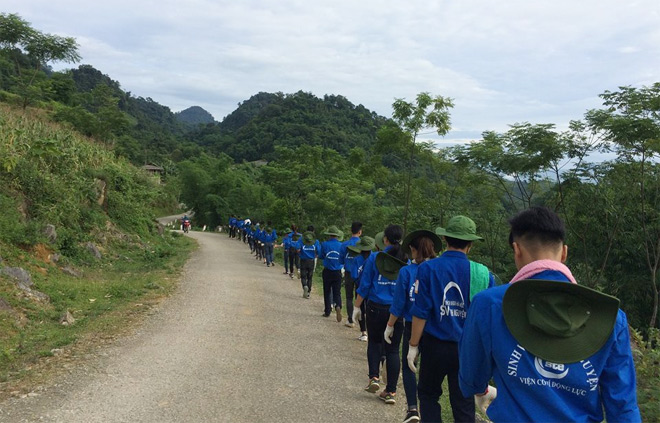 Ba Khan đẹp lắm, Hà Nội ơi!