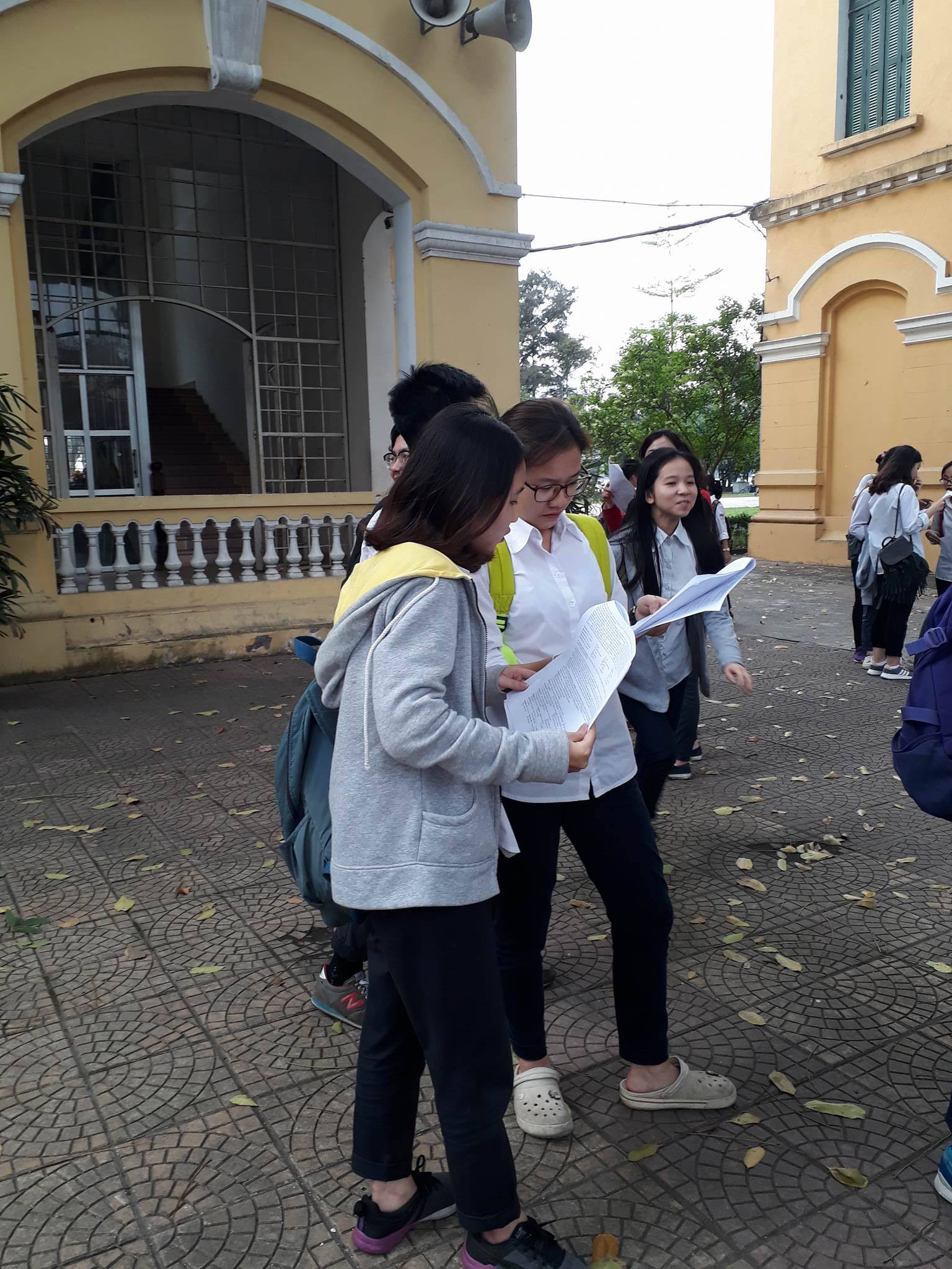Hà Nội công bố điểm chuẩn vào THPT chuyên năm học 2017 – 2018