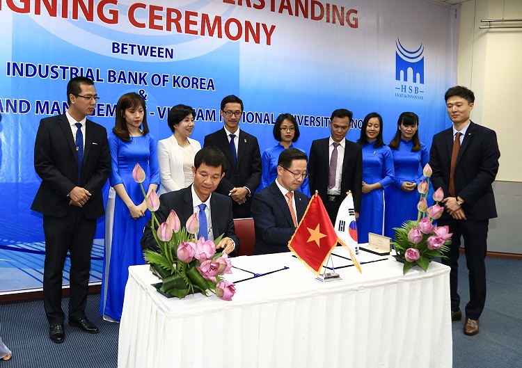 ĐH Quốc gia Hà Nội và IBK ký kết thỏa thuận hợp tác trong đào tạo nguồn nhân lực chất lượng cao