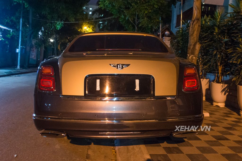 Chạm mặt chiếc Bentley Mulsanne EWB 2017 đầu tiên tại Việt Nam