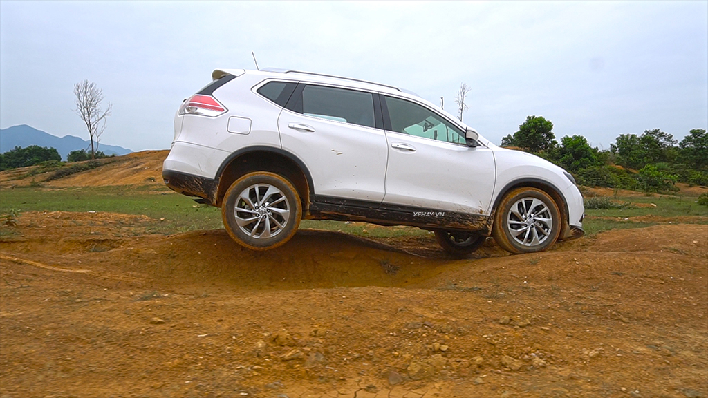 [ĐÁNH GIÁ XE] Nissan X-Trail - Không xuất sắc nhất nhưng phù hợp nhất với người Việt