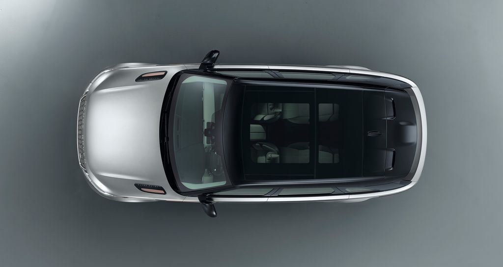 Range Rover Velar bổ sung thêm lựa chọn động cơ tăng áp 2.0 lít 296 mã lực mới