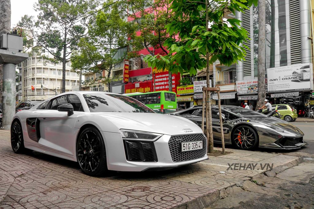 Bắt gặp Audi R8 V10 Plus đổi 