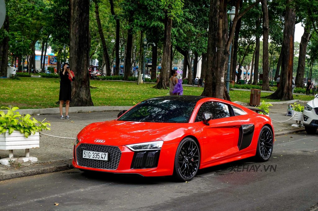 Bắt gặp Audi R8 V10 Plus đổi 
