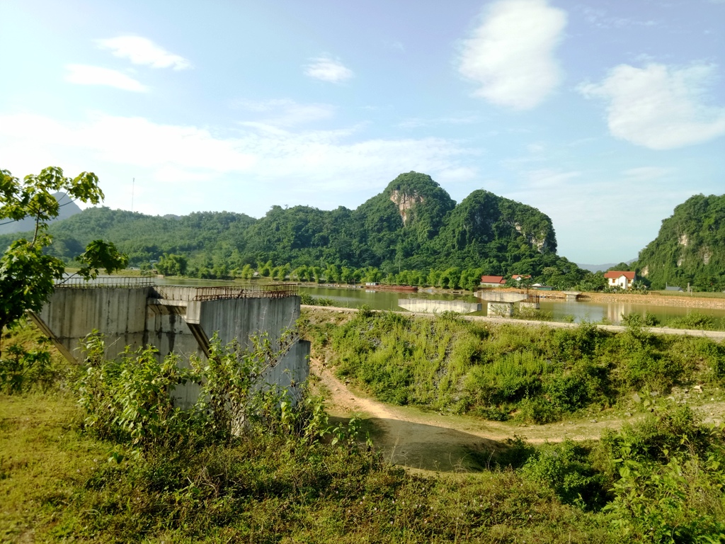 Thanh Hóa: Tiền tỉ “đắp chiếu” nơi huyện nghèo miền núi
