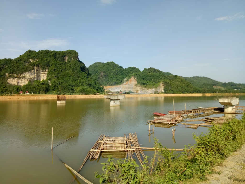 Thanh Hóa: Tiền tỉ “đắp chiếu” nơi huyện nghèo miền núi